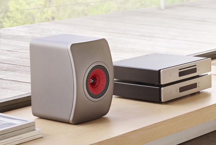 KEF LS50 Meta in a minimalist setup