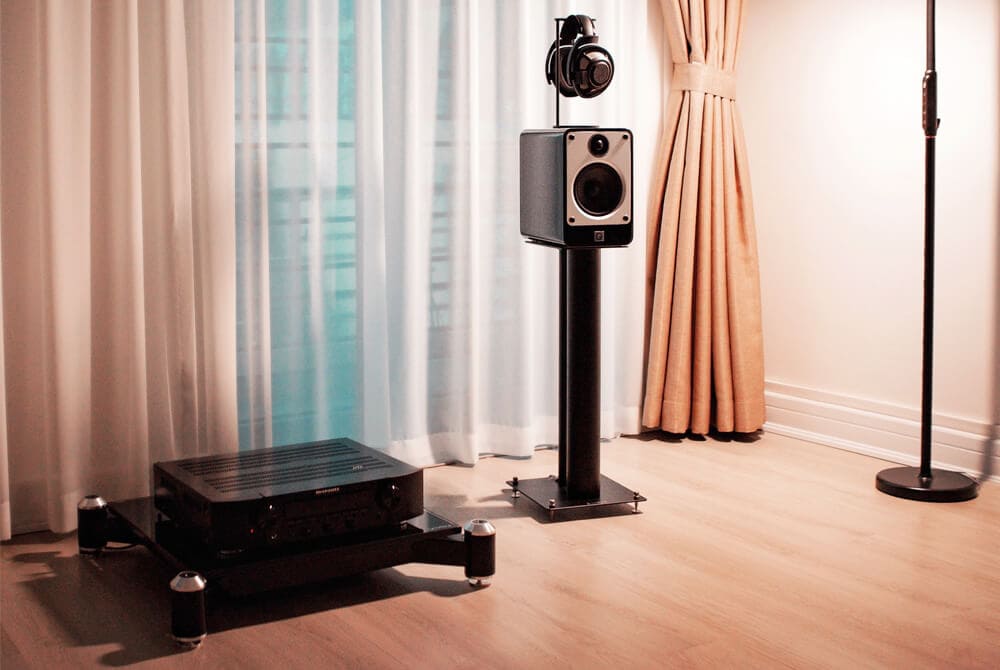 bookshelf speaker on a stand
