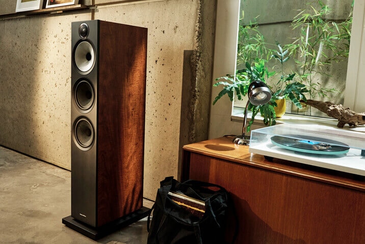 Bowers & Wilkins 603 S3 in hi-fi setup