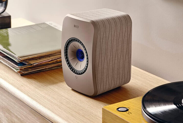 KEF LSX II with turntable