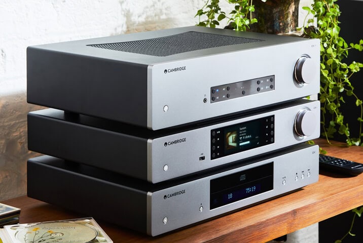 Cambridge Audio CXA81 in stack