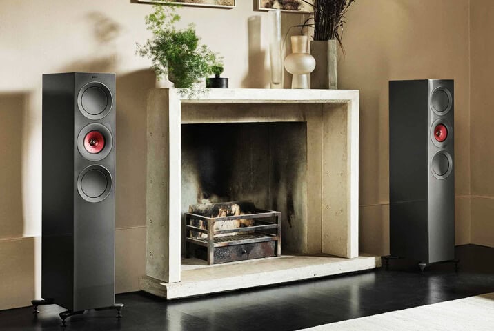 a pair of KEF R7 Meta floor-standing speakers