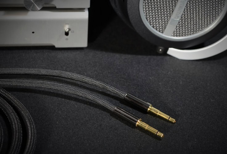 Beyerdynamic headphones with custom cables